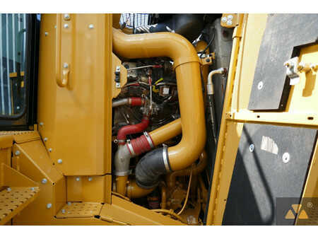 Buldożery 2021 Caterpillar D9T (39)