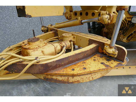 Grader 1998 Caterpillar 140H (14)
