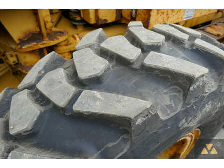Grader 1998 Caterpillar 140H (21)
