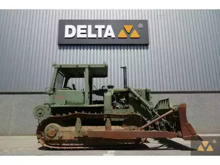 Buldożery 2009 Caterpillar D7F Ex-army (2)