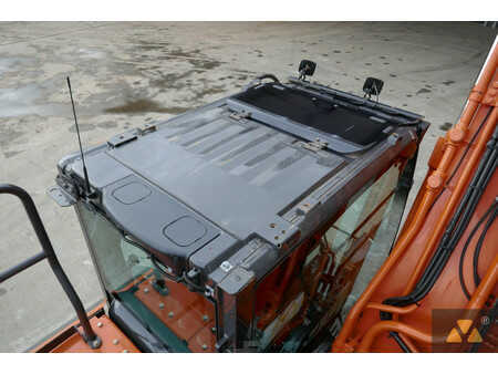 Kettenbagger 2022 Hitachi ZX210LC-7 (12)
