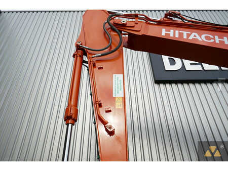 Kettenbagger 2022 Hitachi ZX210LC-7 (15)