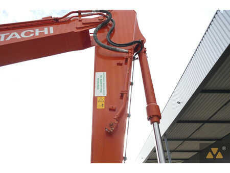 Kettenbagger 2022 Hitachi ZX210LC-7 (16)