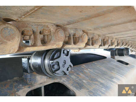 Kettenbagger 2022 Hitachi ZX210LC-7 (33)
