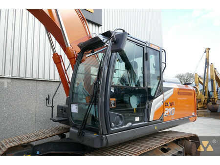 Kettenbagger 2022 Hitachi ZX210LC-7 (11)