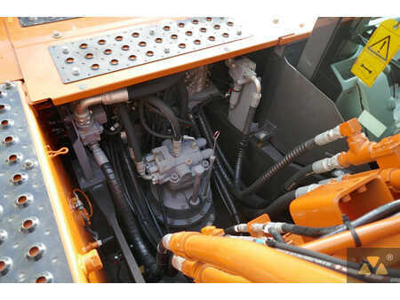 Kettenbagger 2022 Hitachi ZX210LC-7 (19)