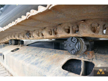 Kettenbagger 2022 Hitachi ZX210LC-7 (32)