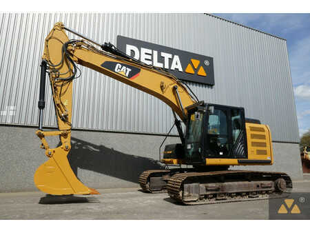 Lánctalpas kotrógép 2016 Caterpillar 320ELRR (3)