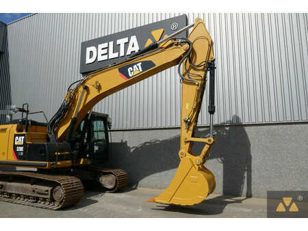 Lánctalpas kotrógép 2016 Caterpillar 320ELRR (9)