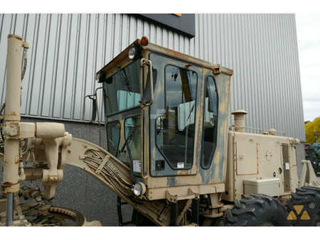 Livellatrici 2006 Caterpillar 130G Ex-army (19)