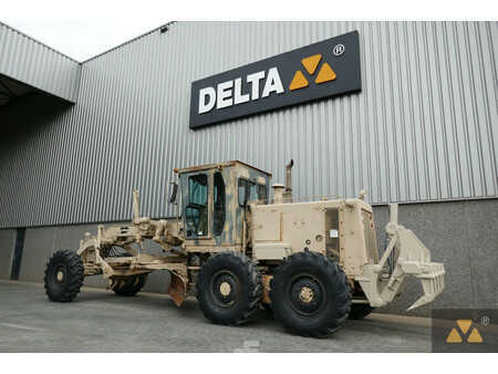 Livellatrici 2006 Caterpillar 130G Ex-army (8)