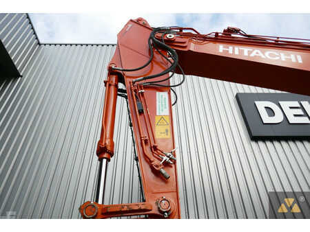Korečková rýpadla 2022 Hitachi ZX300LC-7 (14)