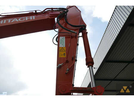 Korečková rýpadla 2022 Hitachi ZX300LC-7 (15)