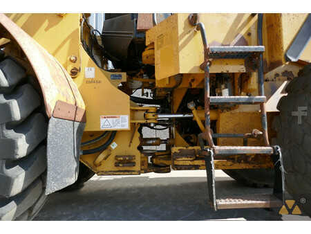 Carregadeira de rodas 2002 Caterpillar 966G Series II (31)