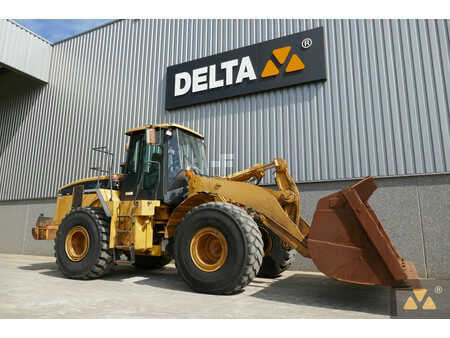 Carregadeira de rodas 2002 Caterpillar 966G Series II (9)