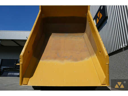 Dumper 2009 Caterpillar 772 (21)