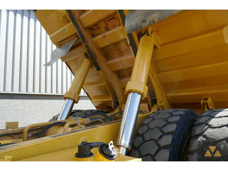 Dumper 2009 Caterpillar 772 (22)