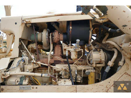 Planierraupe 2009 Caterpillar D7G Ex-army (17)