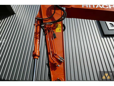 Kedjegraver 2019 Hitachi ZX300LC-6 (10)