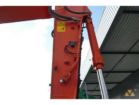 Kedjegraver 2019 Hitachi ZX300LC-6 (11)