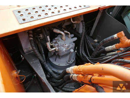 Kedjegraver 2019 Hitachi ZX300LC-6 (25)