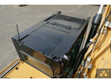 Korečková rýpadla 2015 Caterpillar 352F (14)