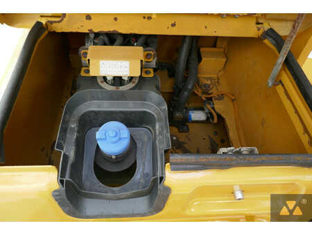 Korečková rýpadla 2015 Caterpillar 352F (20)