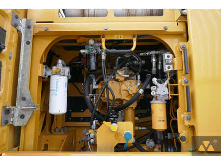 Korečková rýpadla 2015 Caterpillar 352F (23)