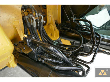 Korečková rýpadla 2015 Caterpillar 352F (25)