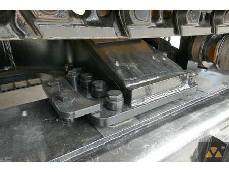 Korečková rýpadla 2015 Caterpillar 352F (27)