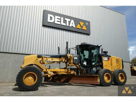 Osztályosok 2019 Caterpillar 12M3 (4)