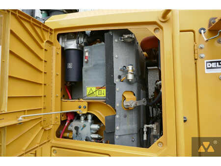 Grader 2015 Caterpillar 140M2 (26)