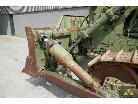 Buldożery 1996 Caterpillar D7F Ex-army (12)