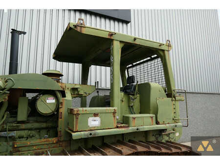 Buldożery 1996 Caterpillar D7F Ex-army (17)