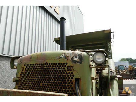 Buldożery 1996 Caterpillar D7F Ex-army (37)