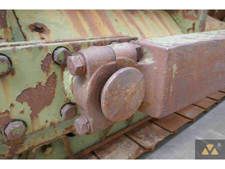 Buldożery 1996 Caterpillar D7F Ex-army (40)