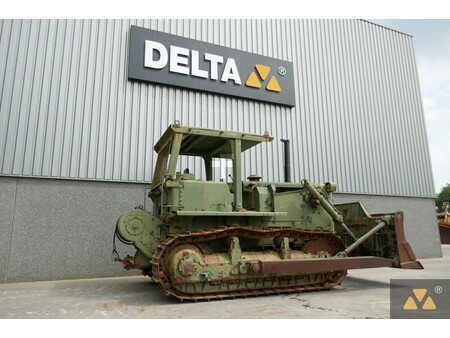 Buldożery 1996 Caterpillar D7F Ex-army (5)