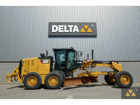 Grader 2019 Caterpillar 140M3 (2)