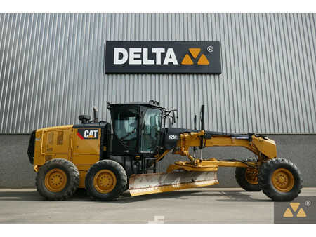 Grader 2019 Caterpillar 12M3 (2)