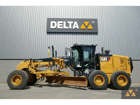 Niveleuse 2018 Caterpillar 12M3 (1)