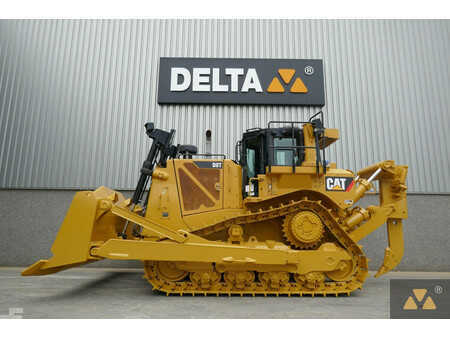 Bulldozere 2018 Caterpillar D8T (1)