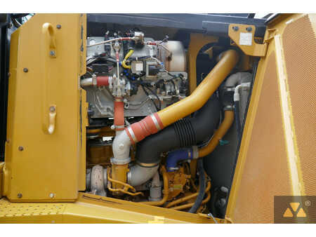 Bulldozere 2018 Caterpillar D8T (23)