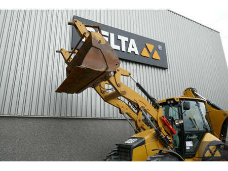Rigid Backhoe Loader 2016 Caterpillar 444F (14)