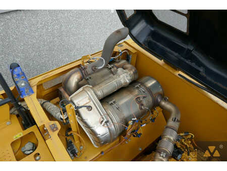 Caterpillar 320FL