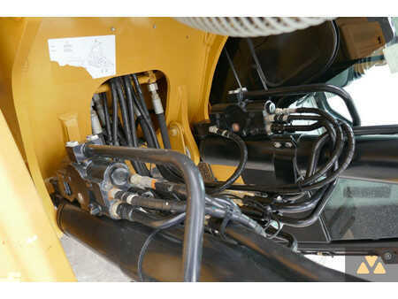 Caterpillar 320FL