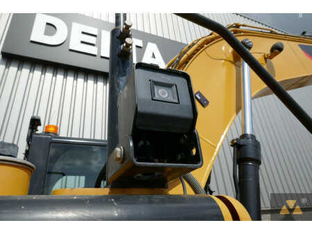 Caterpillar 320FL