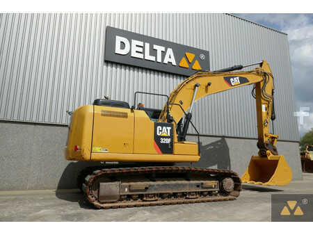 Lánctalpas kotrógép 2017 Caterpillar 320FL (5)