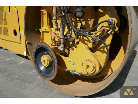 Tandemruller 2021 Caterpillar CB13 (19)