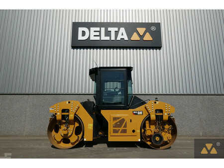 Tandemruller 2021 Caterpillar CB13 (2)