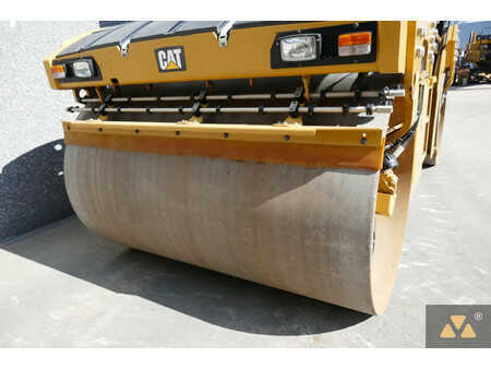Tandemruller 2021 Caterpillar CB13 (9)